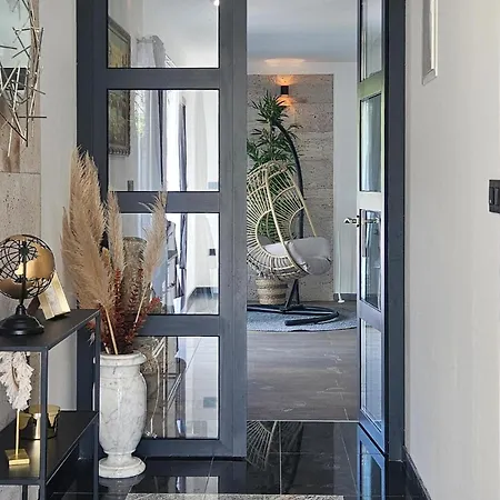 Appartamento Lovely In With Wifi *