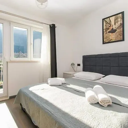 Apartamento Beautiful In With Wifi Kučiće